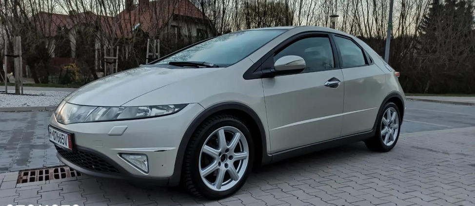 Honda Civic cena 16999 przebieg: 230300, rok produkcji 2007 z Swarzędz małe 596